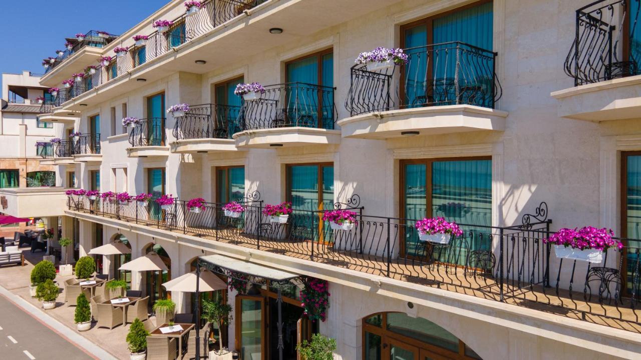 Hotel Mistral Balchik Exterior photo